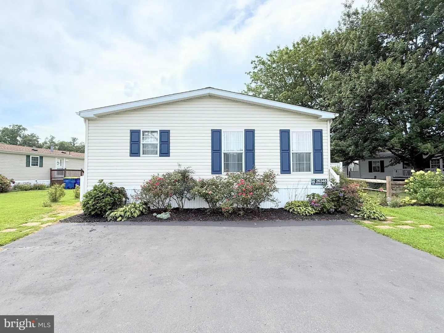 listing image