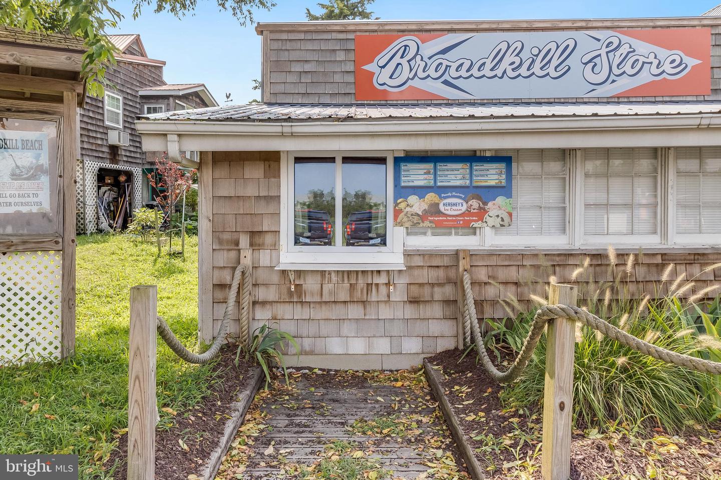 DESU2092528-804075057010-2025-08-18-15-28-00 2 S Bay Shore Dr | Milton, DE Real Estate For Sale | MLS# Desu2092528  - Jack Lingo REALTOR