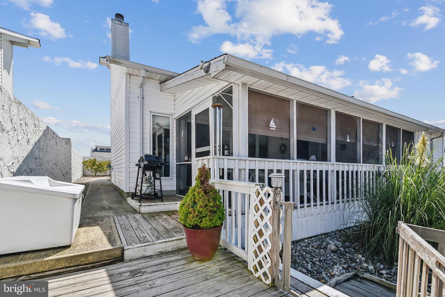 DESU2095874-804150289884-2025-09-08-13-45-34 7 Hunters Pt #7 | Millsboro, DE Real Estate For Sale | MLS# Desu2095874  - Jack Lingo REALTOR