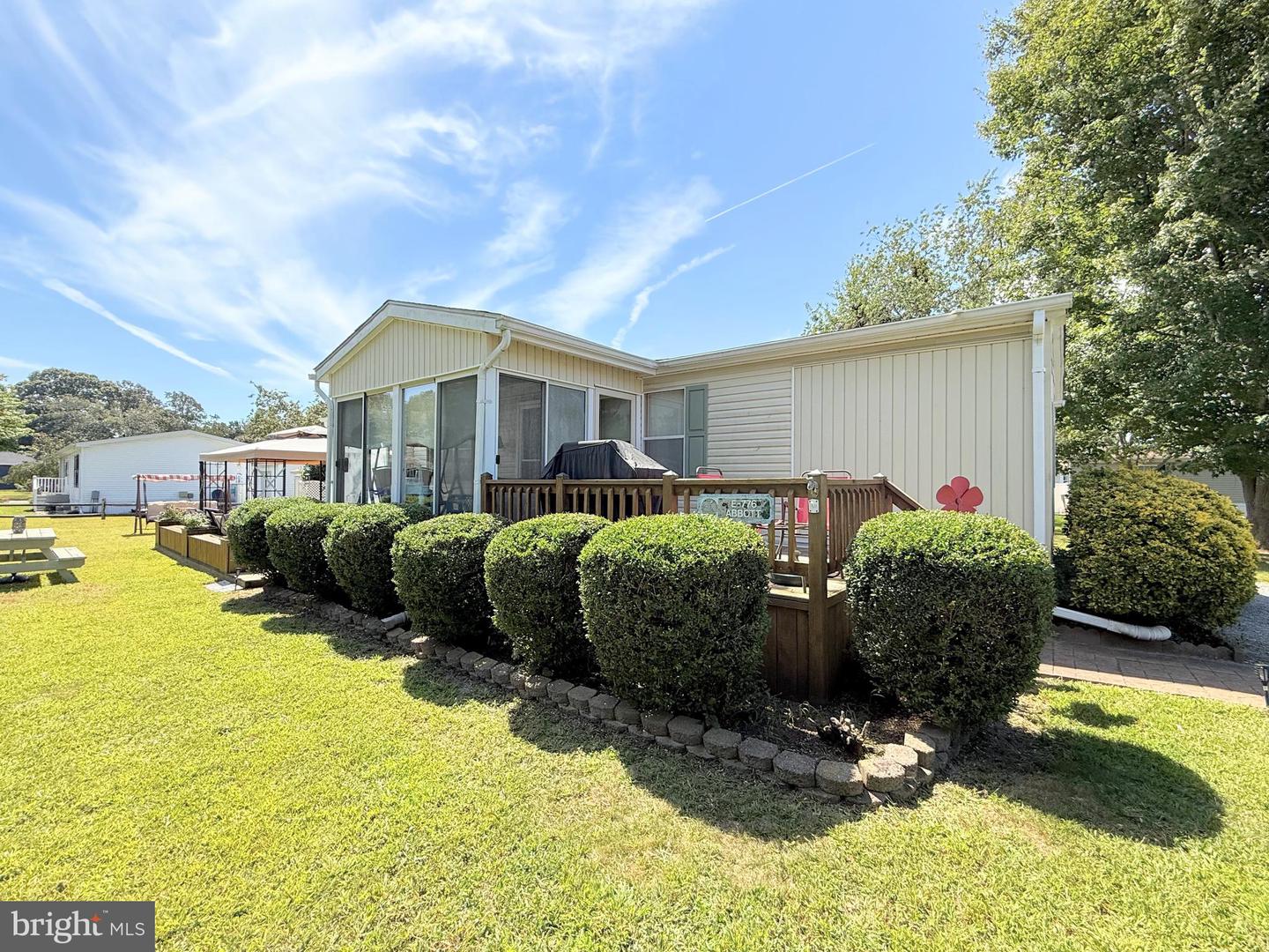 listing image
