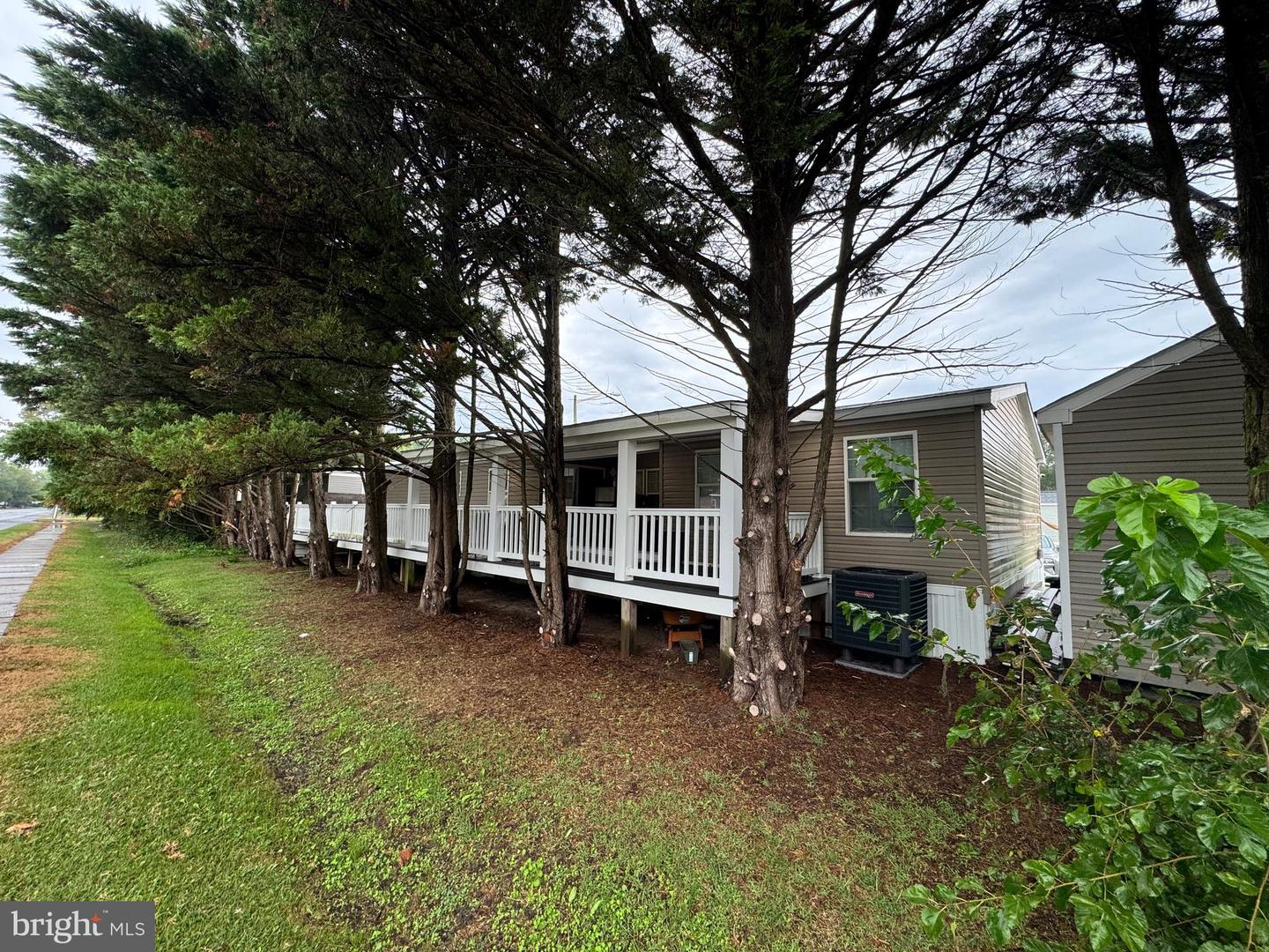 DESU2097768-804202162800-2025-10-02-22-17-40 5 Emery Cir | Delmar, DE Real Estate For Sale | MLS# Desu2097768 - Jack Lingo REALTOR DESU2097768-804202162800-2025-10-02-22-17-40 5 Emery Cir | Delmar, DE Real Estate For Sale | MLS# Desu2097768 - Jack Lingo REALTOR