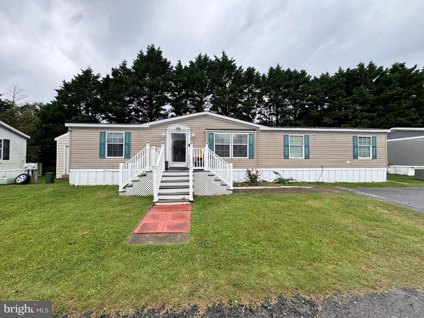 DESU2097768-804202162892-2025-10-02-22-17-40 5 Emery Cir | Delmar, DE Real Estate For Sale | MLS# Desu2097768 - Jack Lingo REALTOR DESU2097768-804202162892-2025-10-02-22-17-40 5 Emery Cir | Delmar, DE Real Estate For Sale | MLS# Desu2097768 - Jack Lingo REALTOR