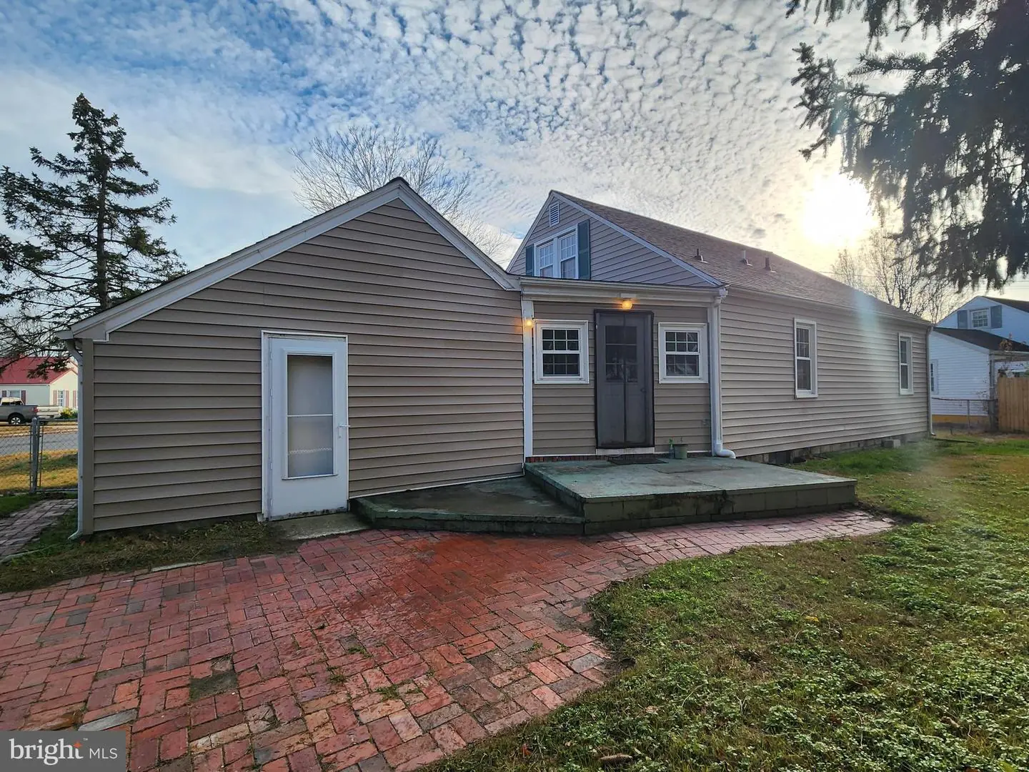 listing image