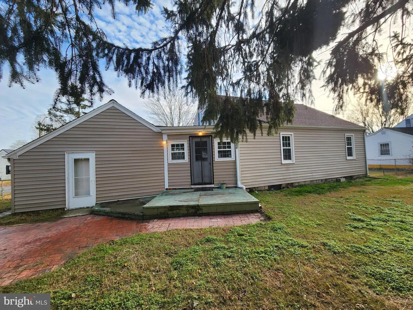 listing image