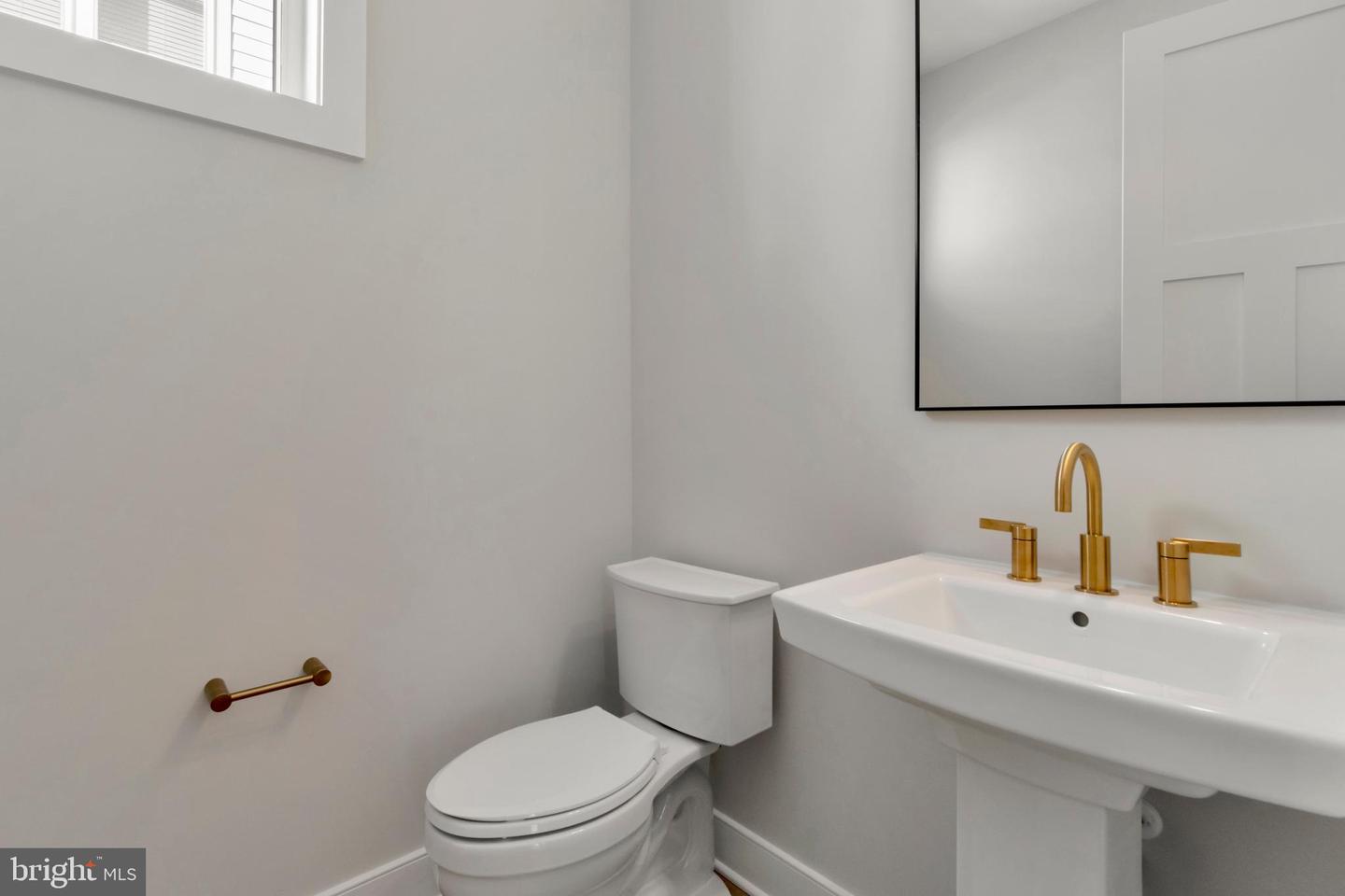 DESU2100854-804321396400-2025-11-21-00-18-20 24 W Atlantic St | Fenwick Island, DE Real Estate For Sale | MLS# Desu2100854  - Jack Lingo REALTOR