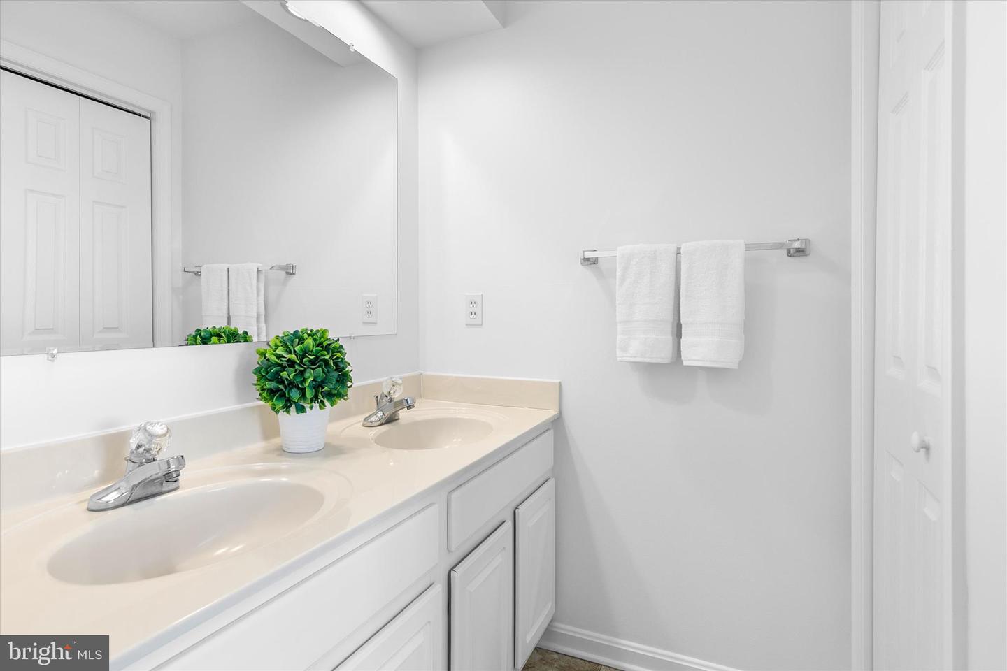 DESU2101852-804376180368-2026-01-05-13-40-06 195 Lakeside Dr | Lewes, DE Real Estate For Sale | MLS# Desu2101852 - Jack Lingo REALTOR DESU2101852-804376180368-2026-01-05-13-40-06 195 Lakeside Dr | Lewes, DE Real Estate For Sale | MLS# Desu2101852 - Jack Lingo REALTOR