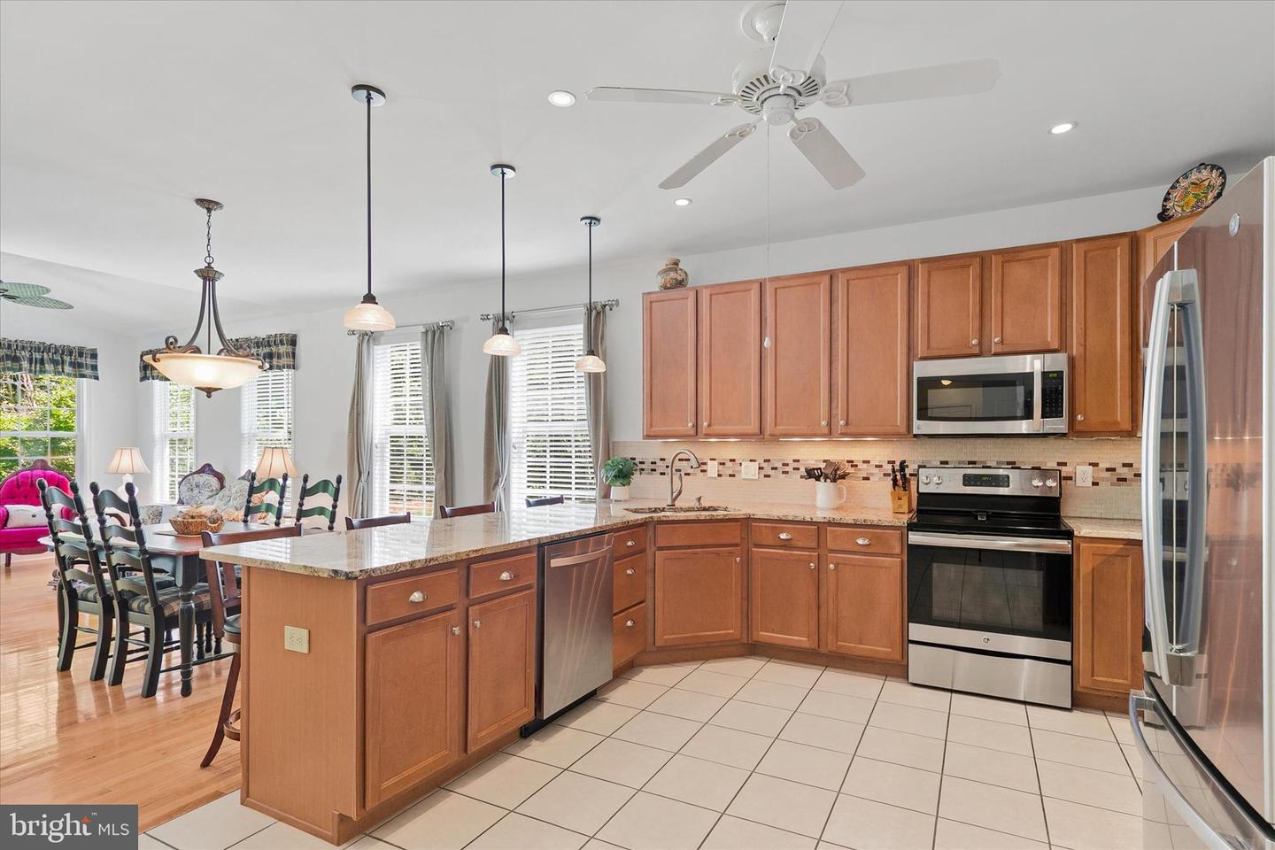 listing image