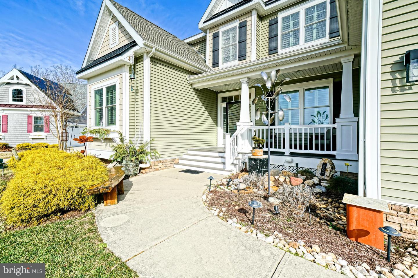listing image