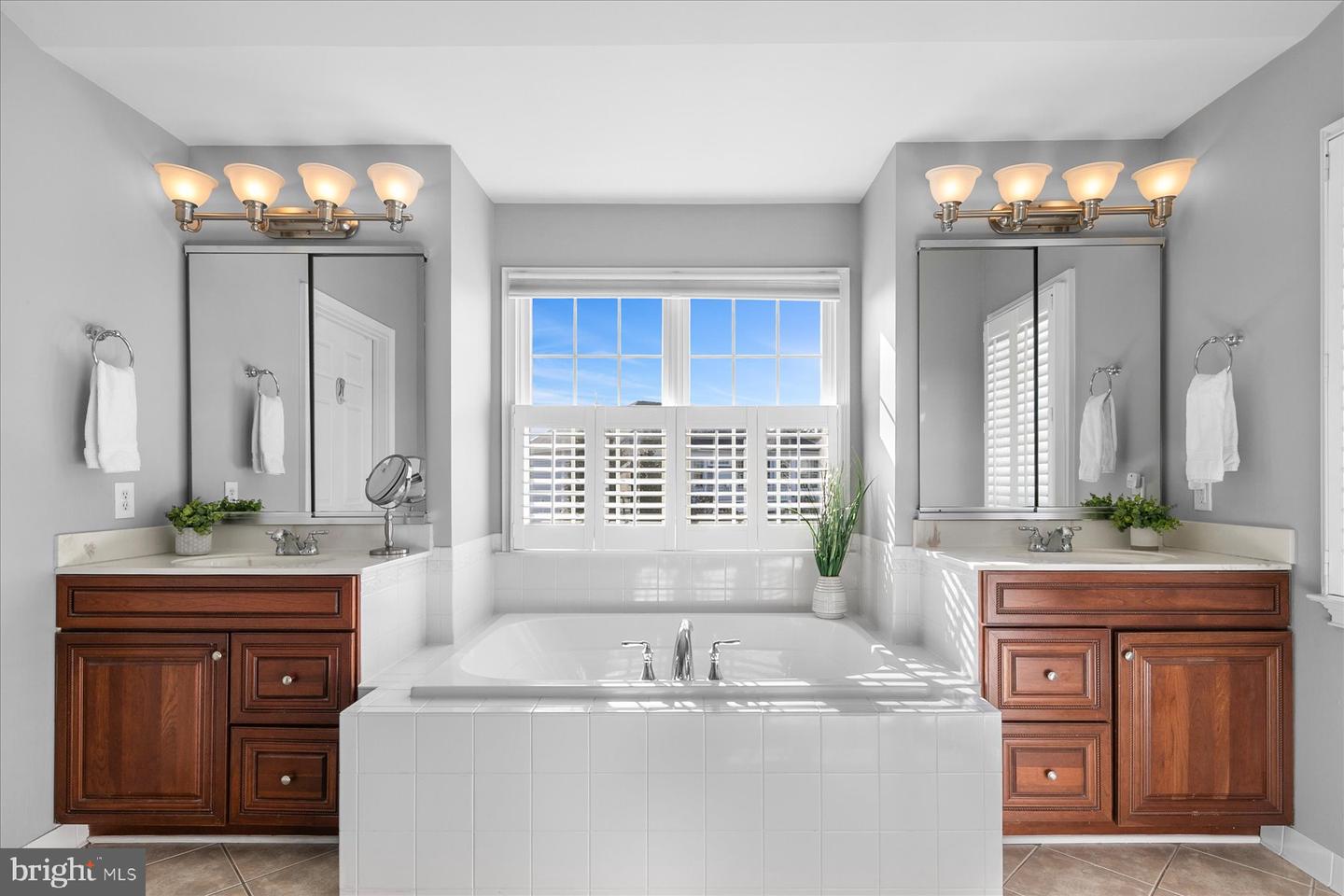 DESU2102842-804424883440-2026-01-22-16-23-13 37486 Seaside Dr | Ocean View, DE Real Estate For Sale | MLS# Desu2102842  - Jack Lingo REALTOR