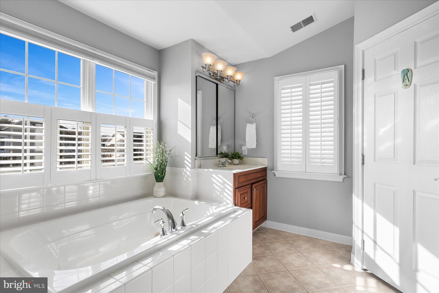 DESU2102842-804424884160-2026-01-22-16-23-11 37486 Seaside Dr | Ocean View, DE Real Estate For Sale | MLS# Desu2102842  - Jack Lingo REALTOR