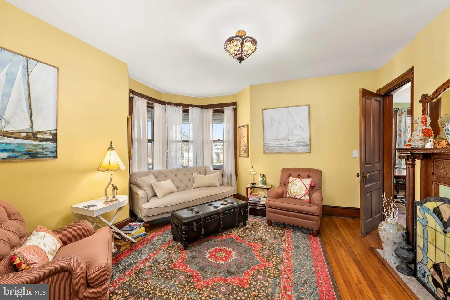 listing image