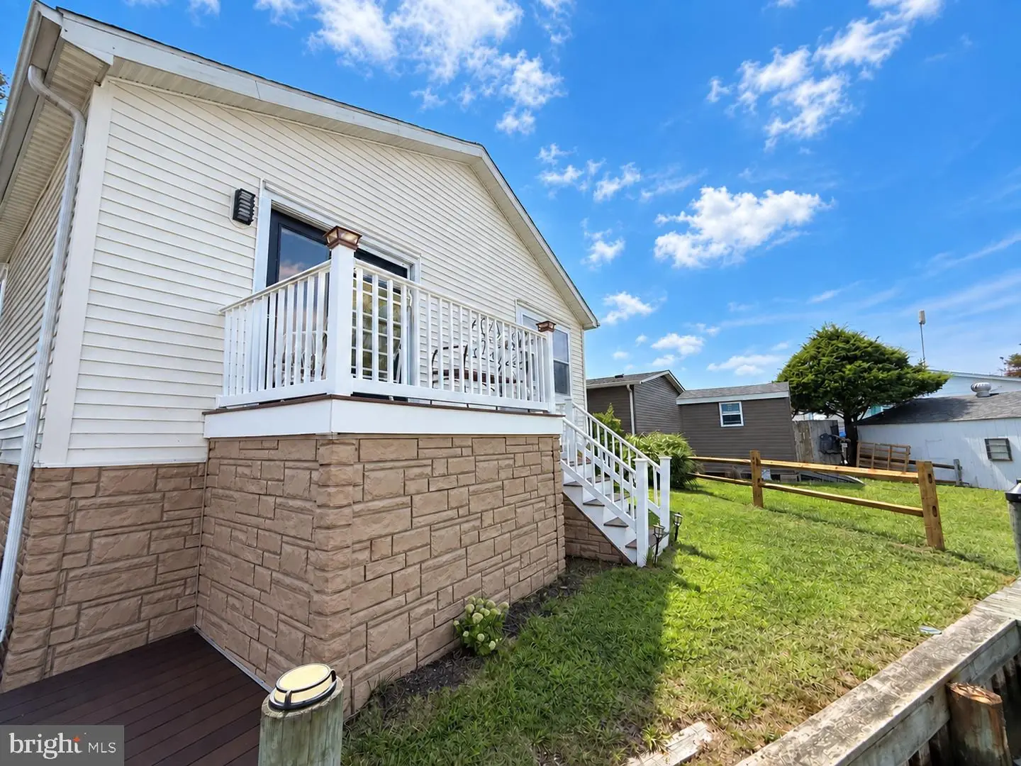listing image