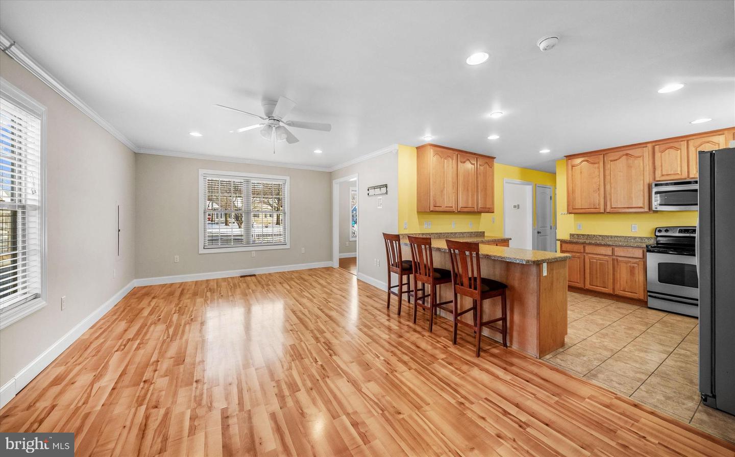 listing image