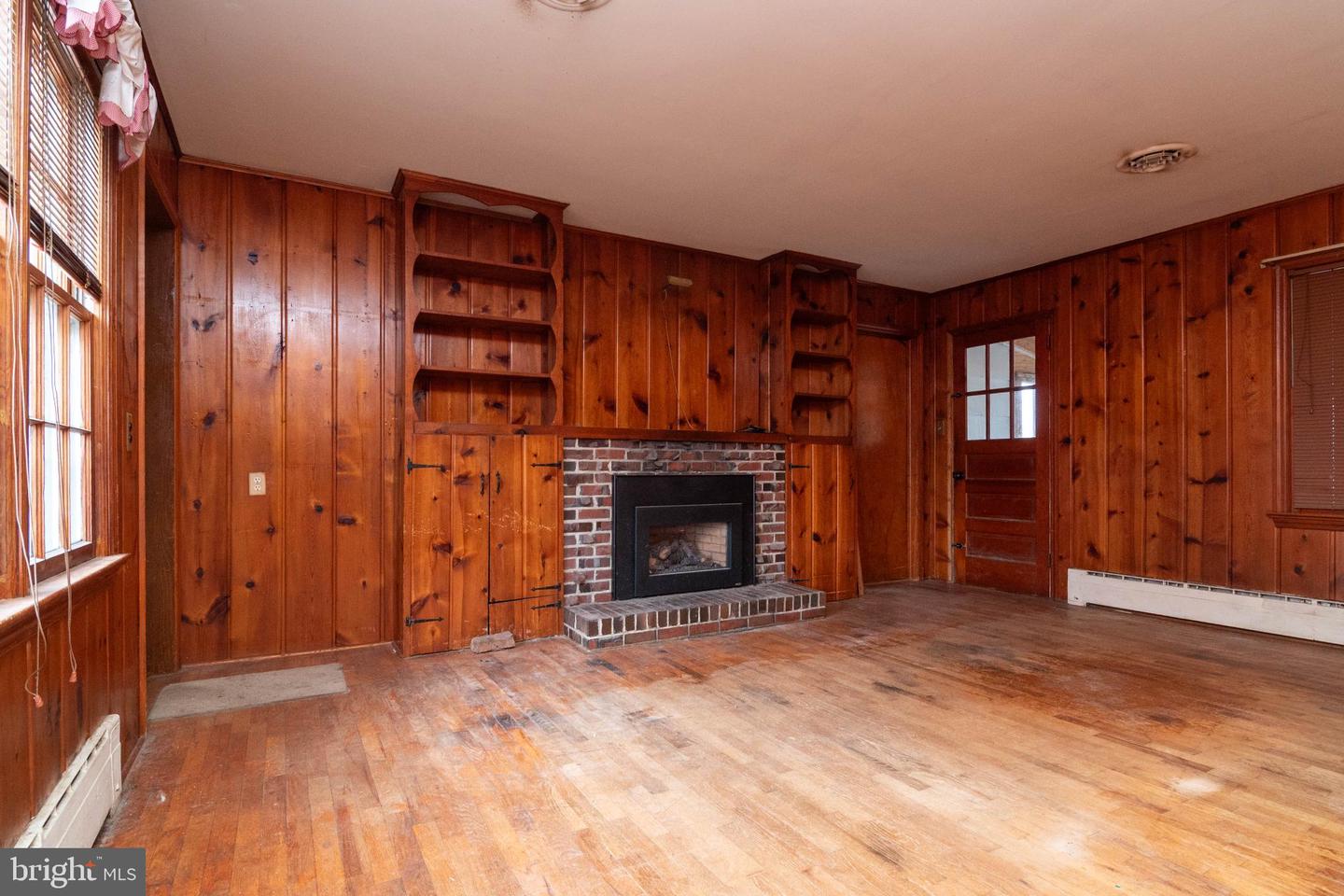 DESU2104122-804537199628-2026-02-20-00-19-56 900 W Locust St | Seaford, DE Real Estate For Sale | MLS# Desu2104122 - Jack Lingo REALTOR DESU2104122-804537199628-2026-02-20-00-19-56 900 W Locust St | Seaford, DE Real Estate For Sale | MLS# Desu2104122 - Jack Lingo REALTOR