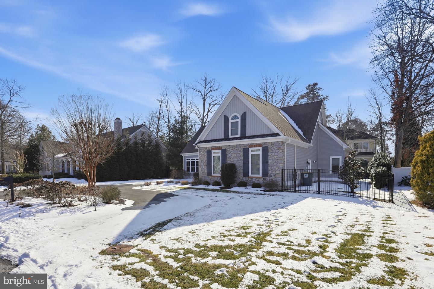 listing image