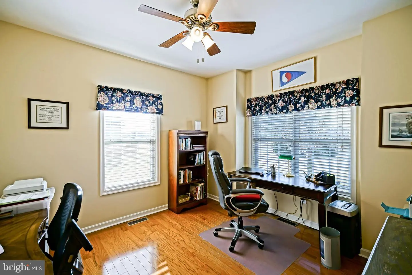 listing image