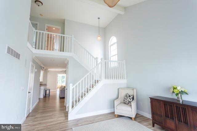 listing image