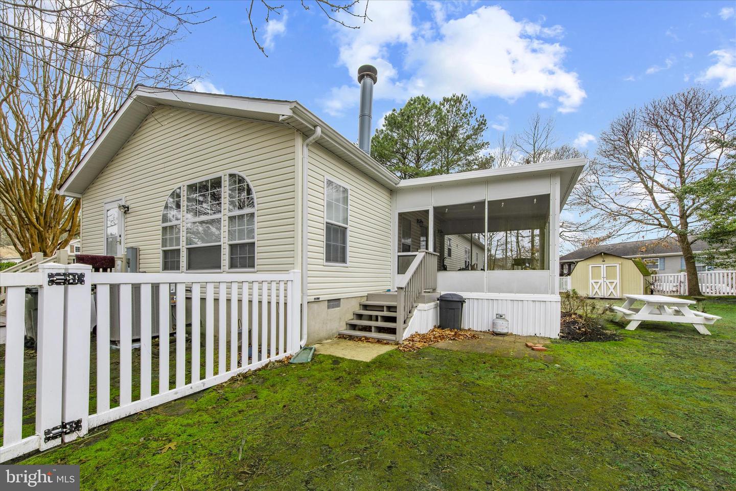 listing image