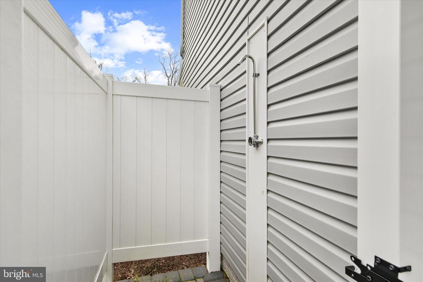 DESU2106592-804676993904-2026-03-24-11-19-22 18 Middlesex Dr | Ocean View, DE Real Estate For Sale | MLS# Desu2106592 - Jack Lingo REALTOR DESU2106592-804676993904-2026-03-24-11-19-22 18 Middlesex Dr | Ocean View, DE Real Estate For Sale | MLS# Desu2106592 - Jack Lingo REALTOR