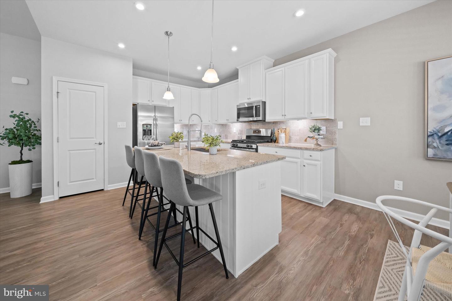 listing image