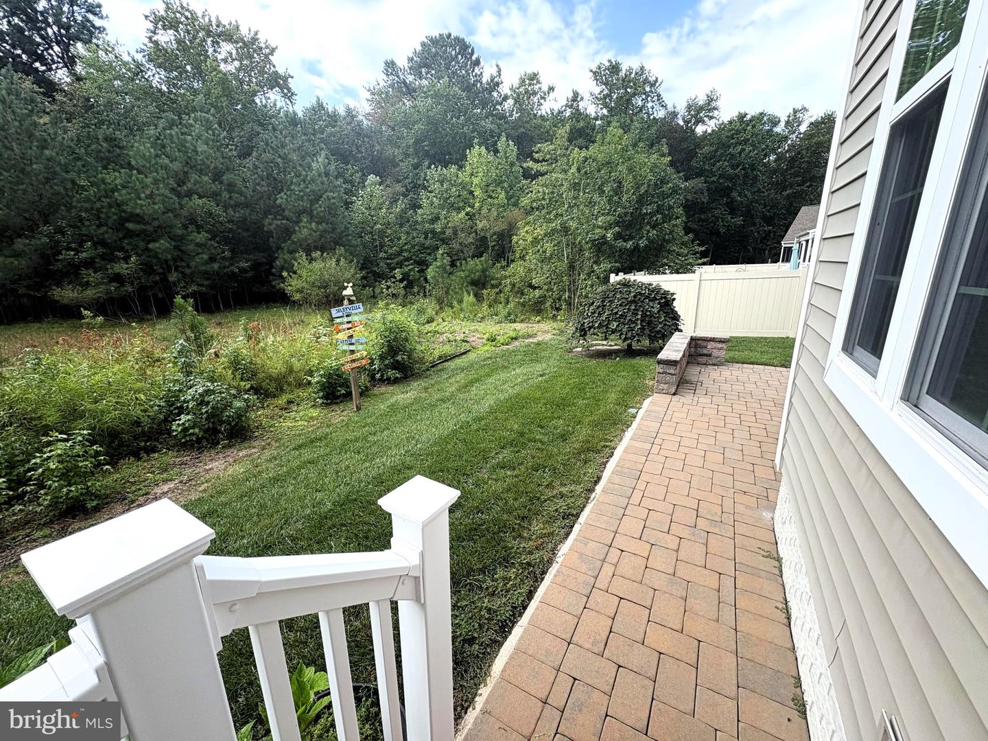 listing image