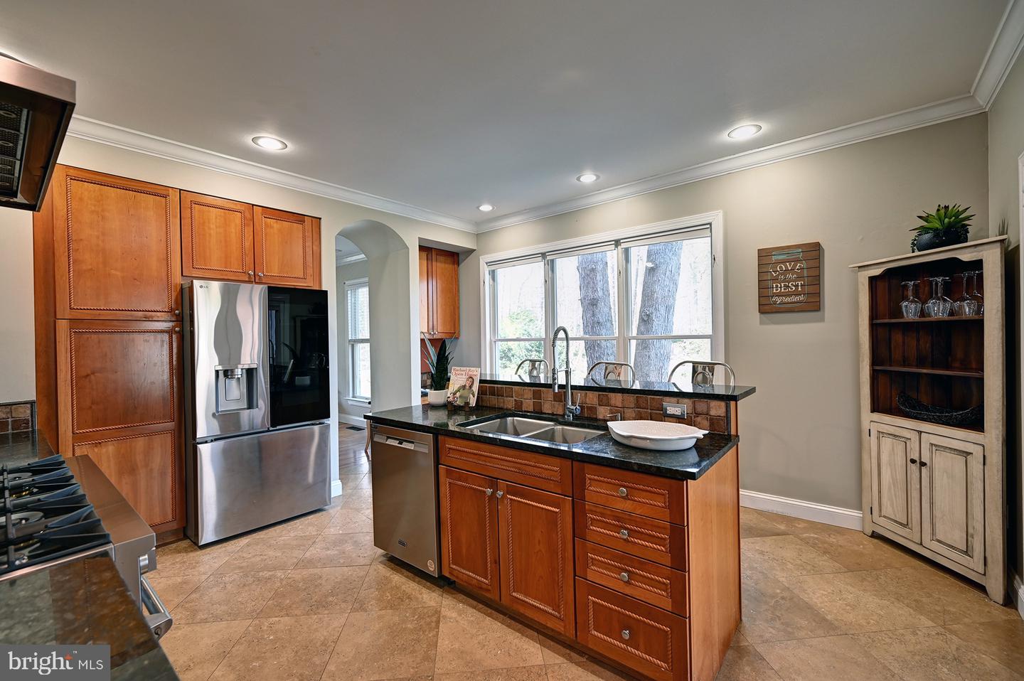 listing image