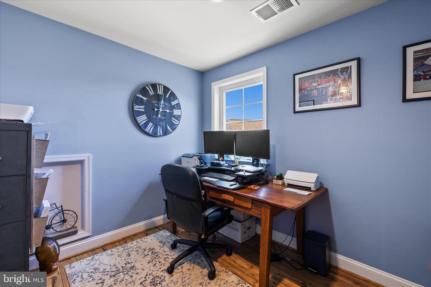 listing image