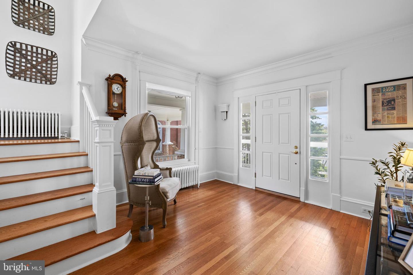 listing image