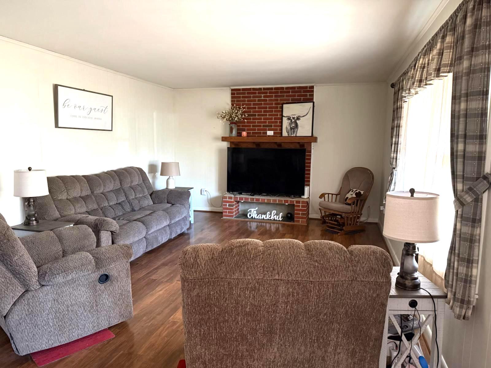 listing image