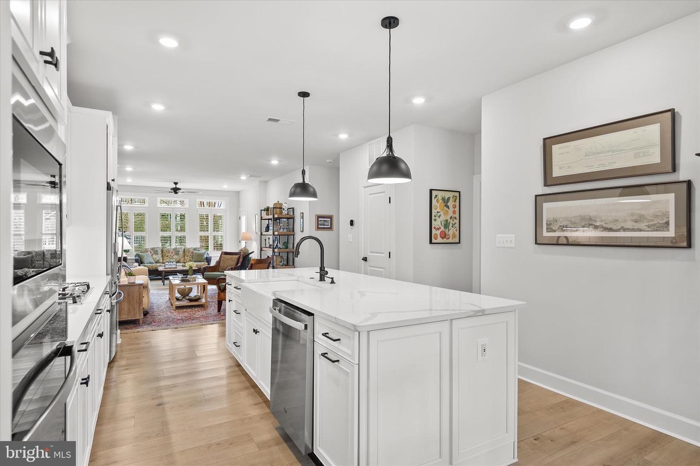 listing image