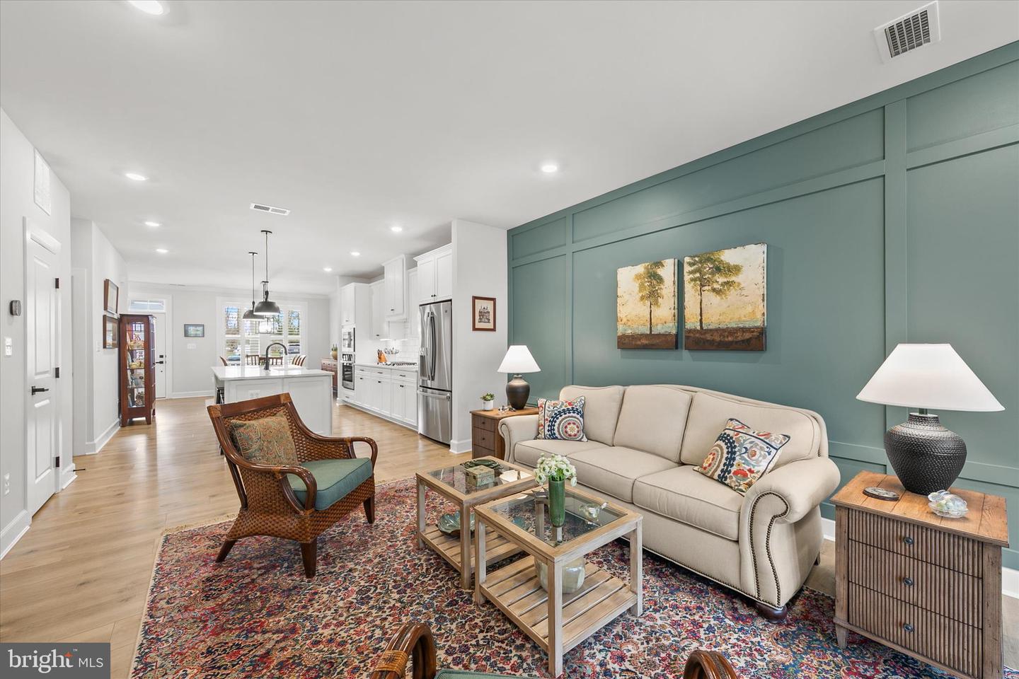 listing image