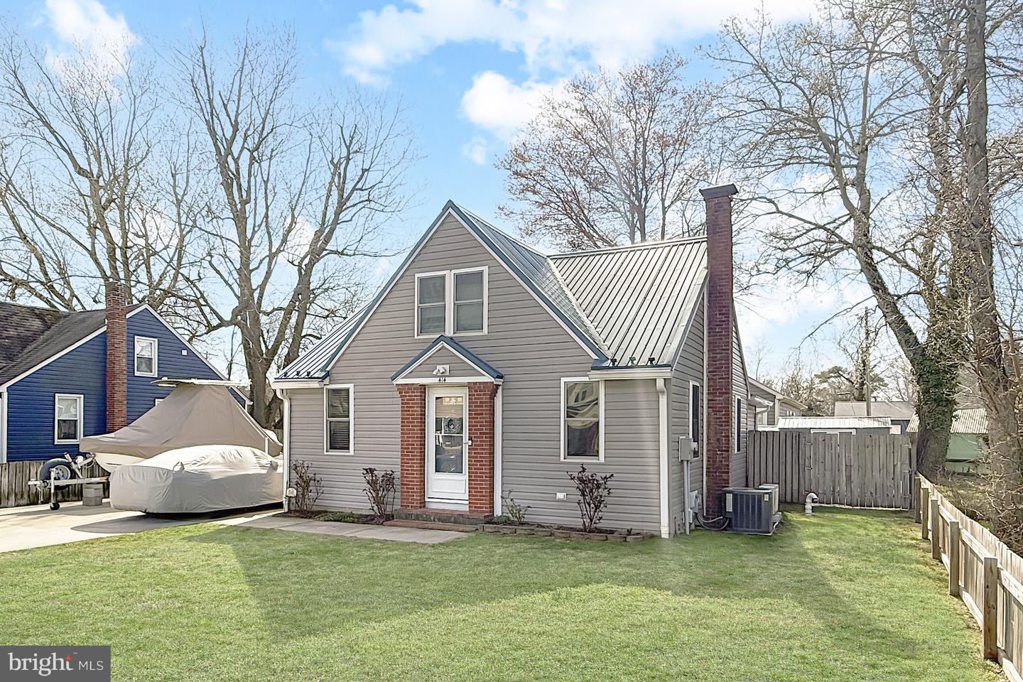 listing image