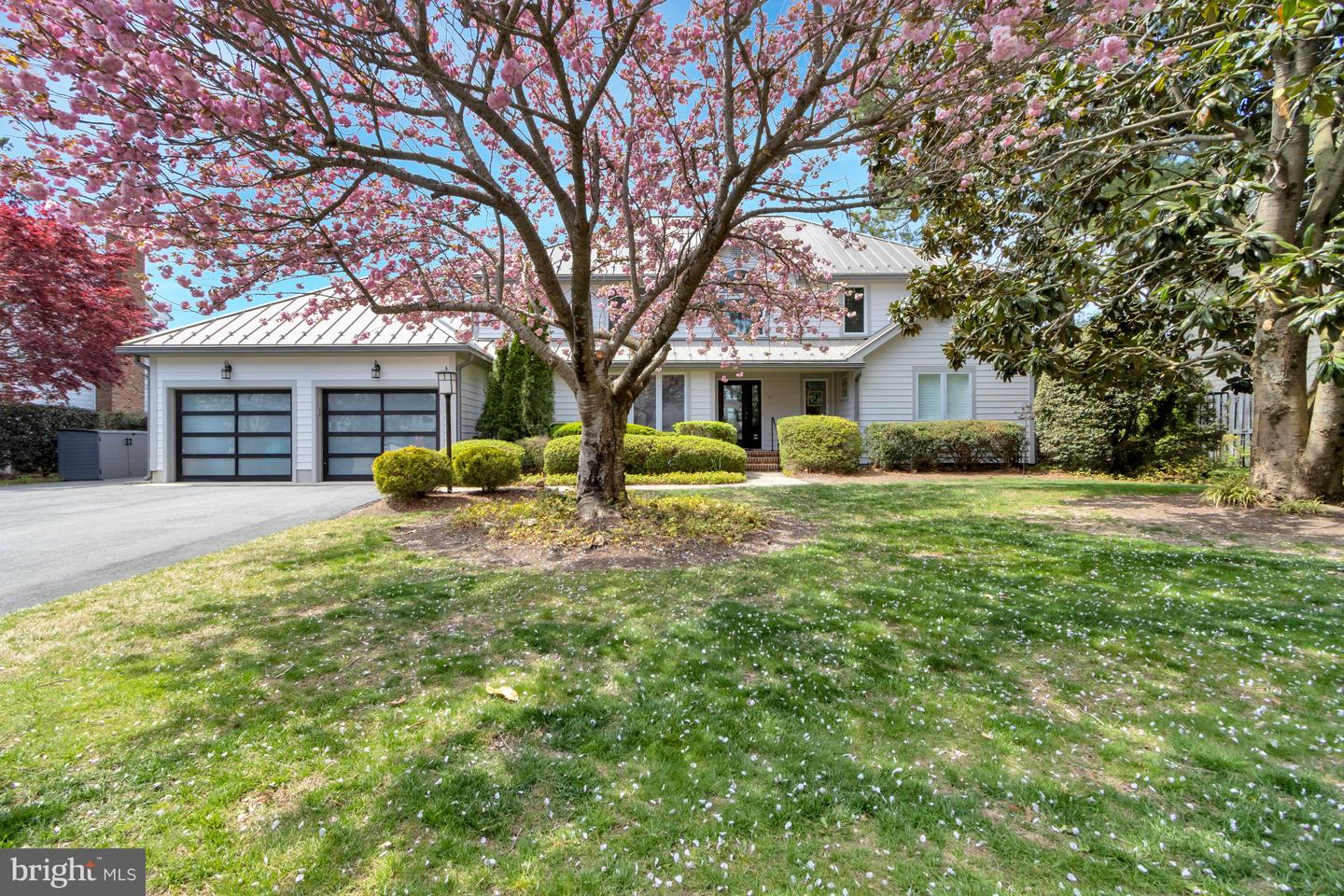 37 W SIDE DR, REHOBOTH BEACH, DE - Jack Lingo Realtor