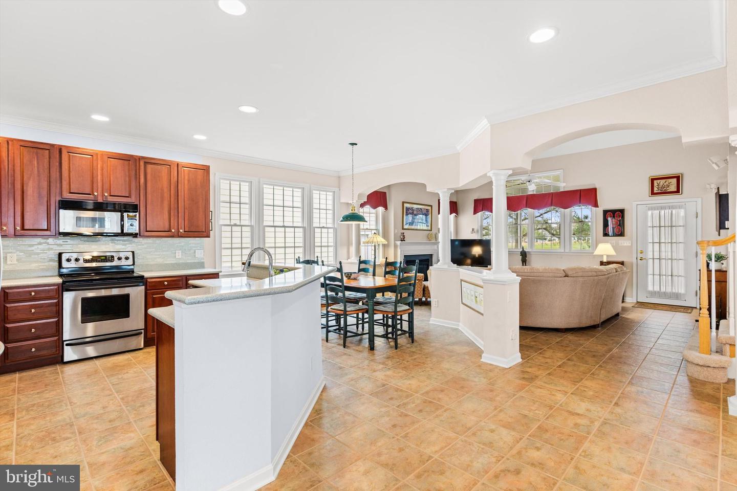 listing image
