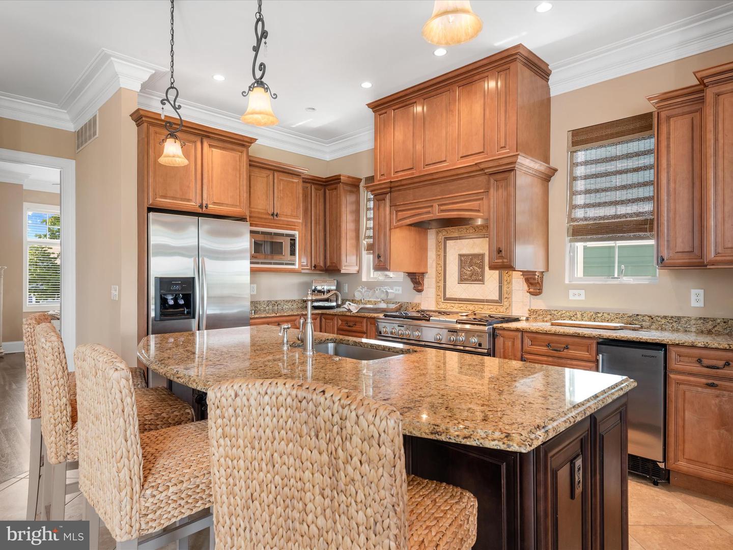 listing image