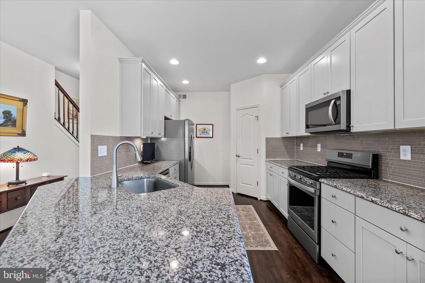 listing image