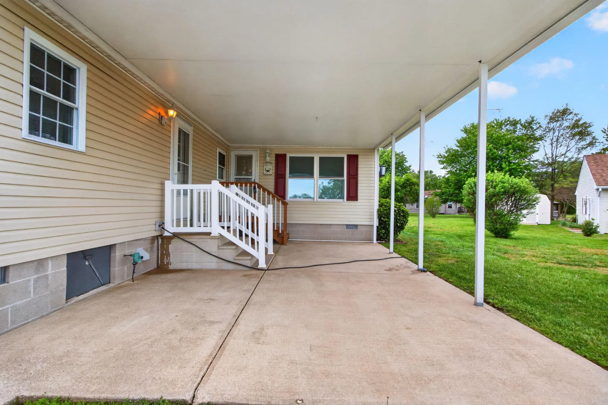 listing image