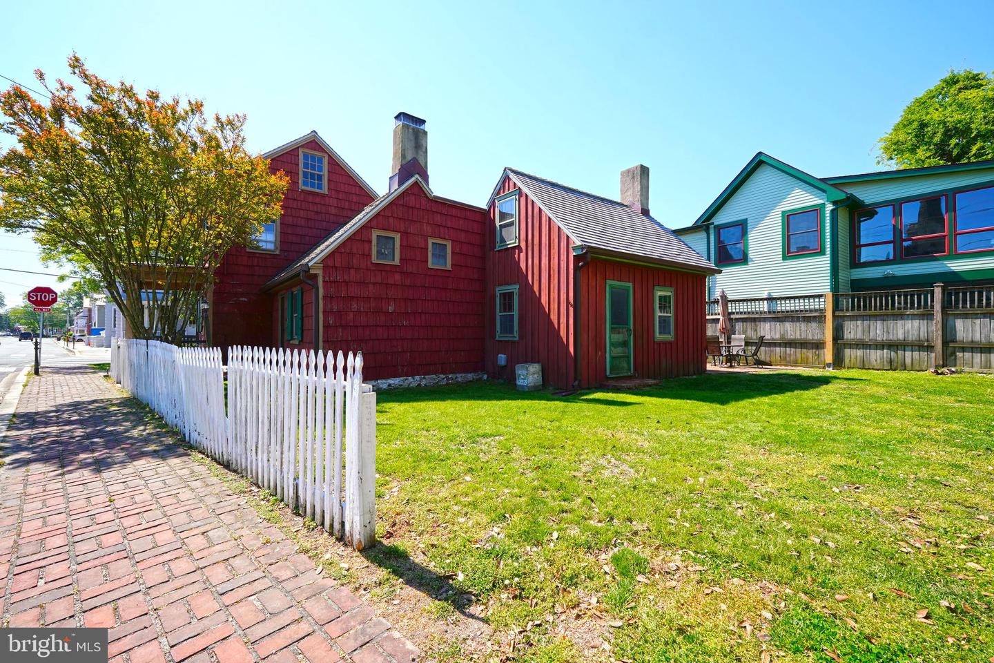 listing image