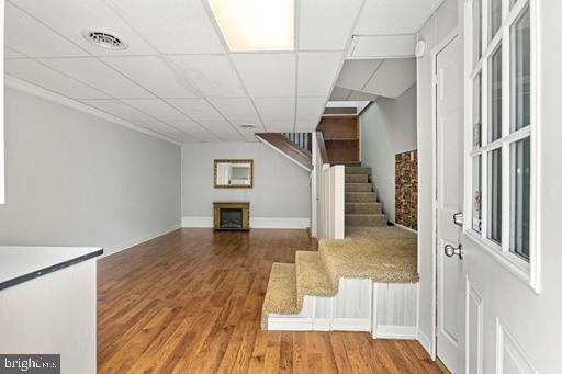 listing image