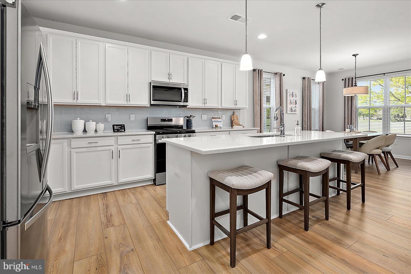 listing image