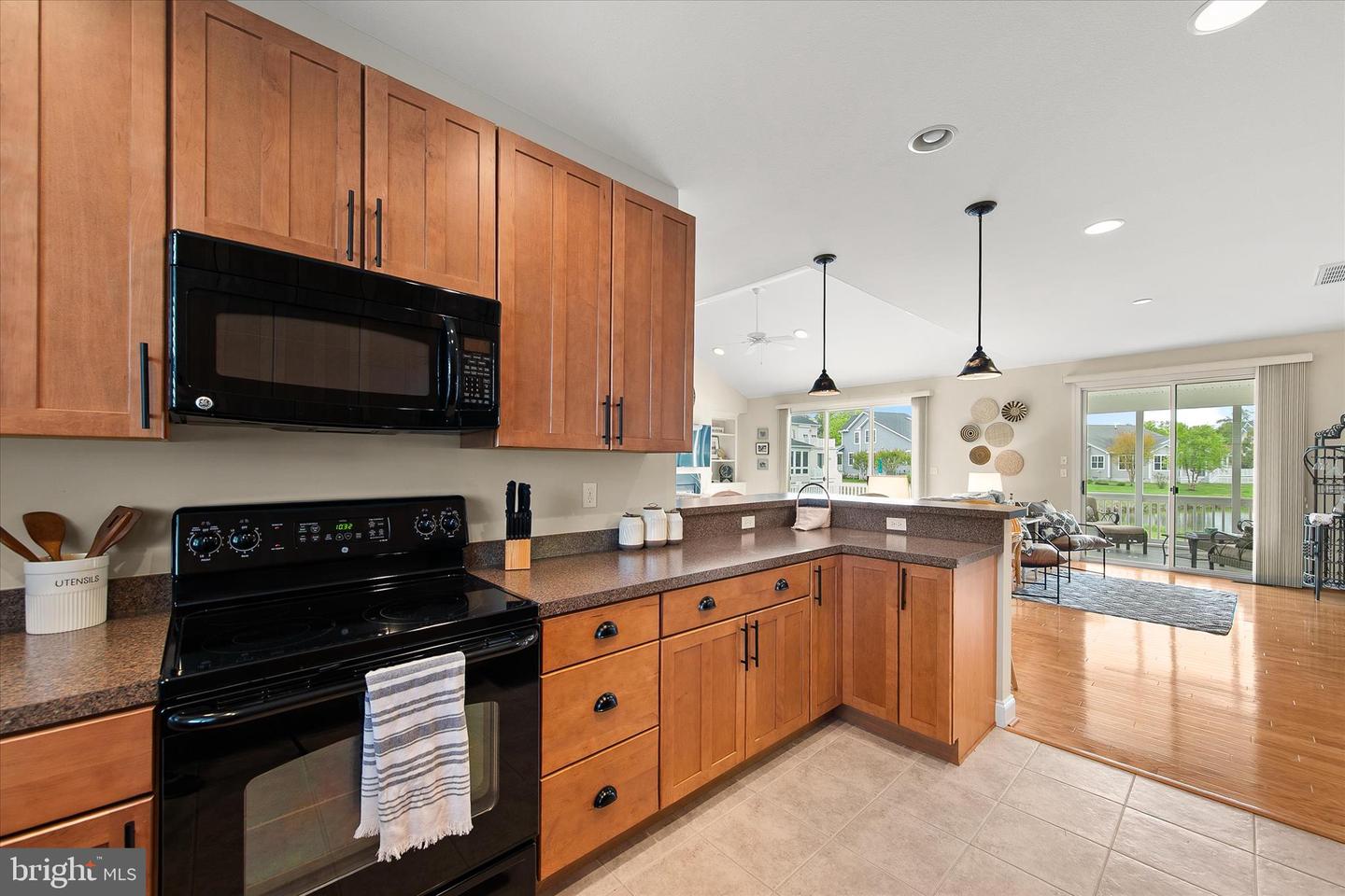 listing image