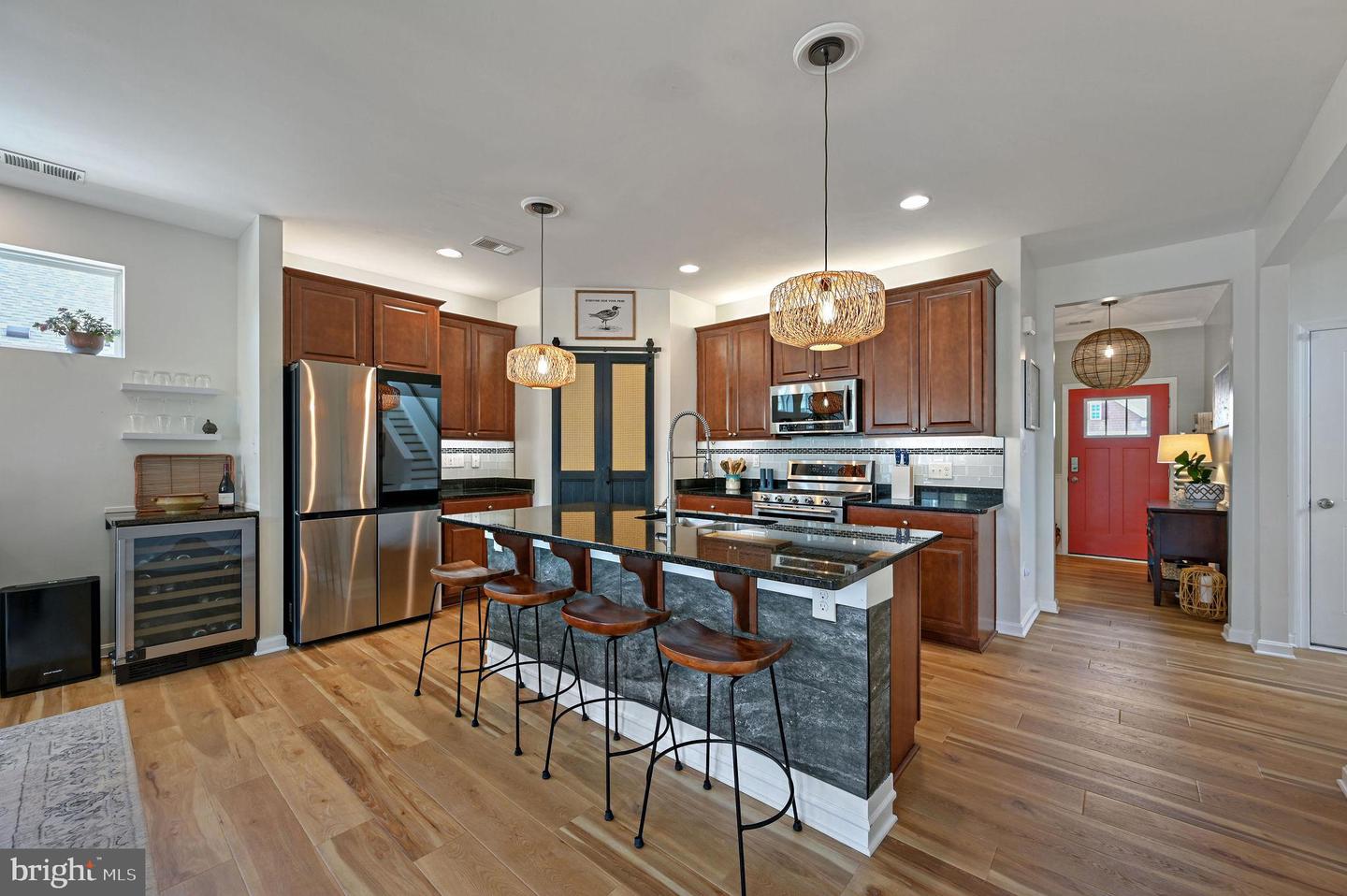 listing image
