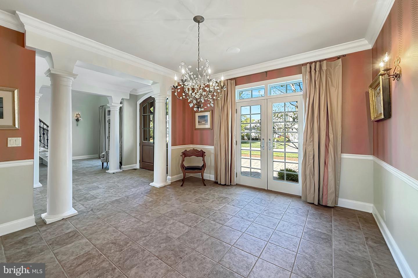 listing image