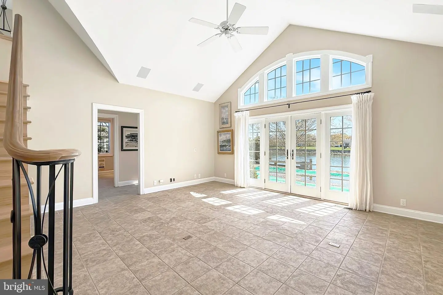 listing image