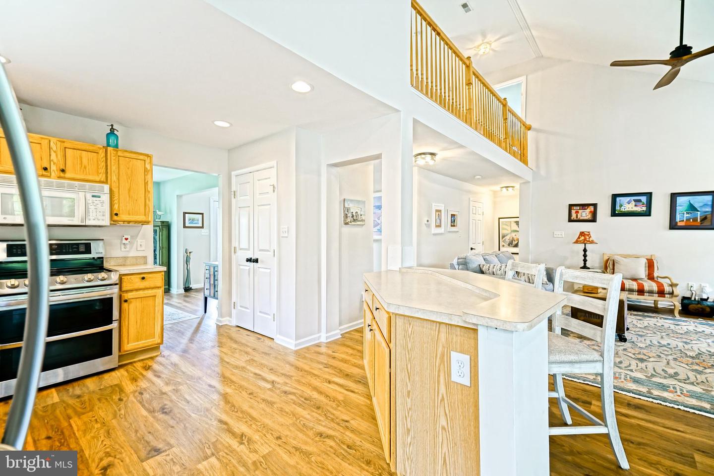 listing image