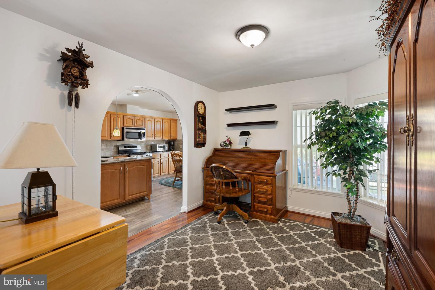 listing image
