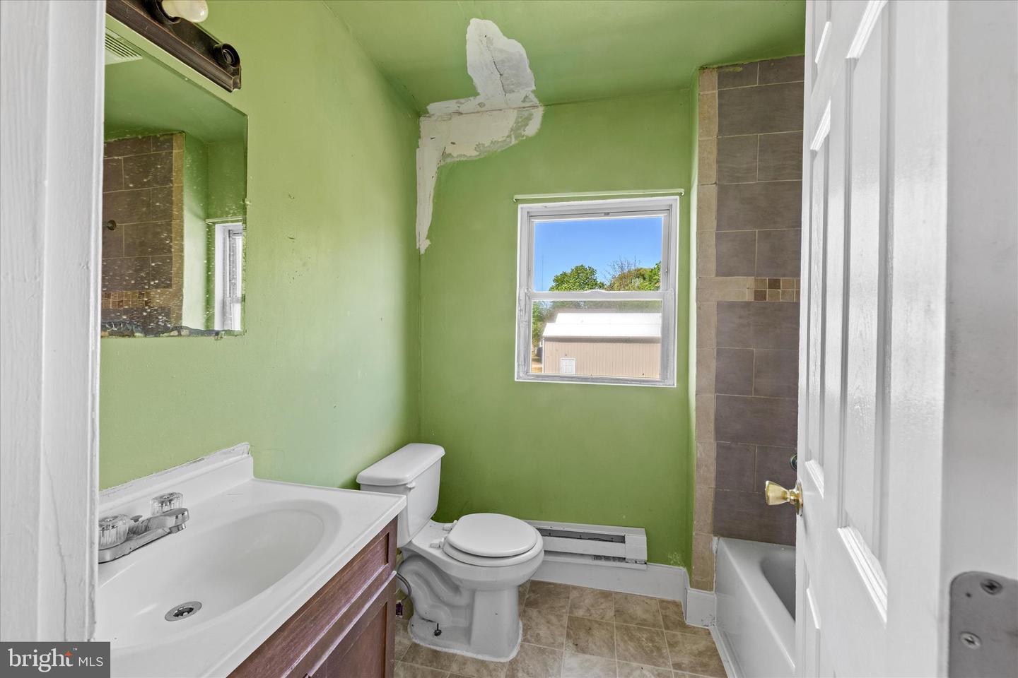 DESU2111626-804924302018-2026-05-14-16-07-35 303 N Front St | Seaford, DE Real Estate For Sale | MLS# Desu2111626 - Jack Lingo REALTOR DESU2111626-804924302018-2026-05-14-16-07-35 303 N Front St | Seaford, DE Real Estate For Sale | MLS# Desu2111626 - Jack Lingo REALTOR