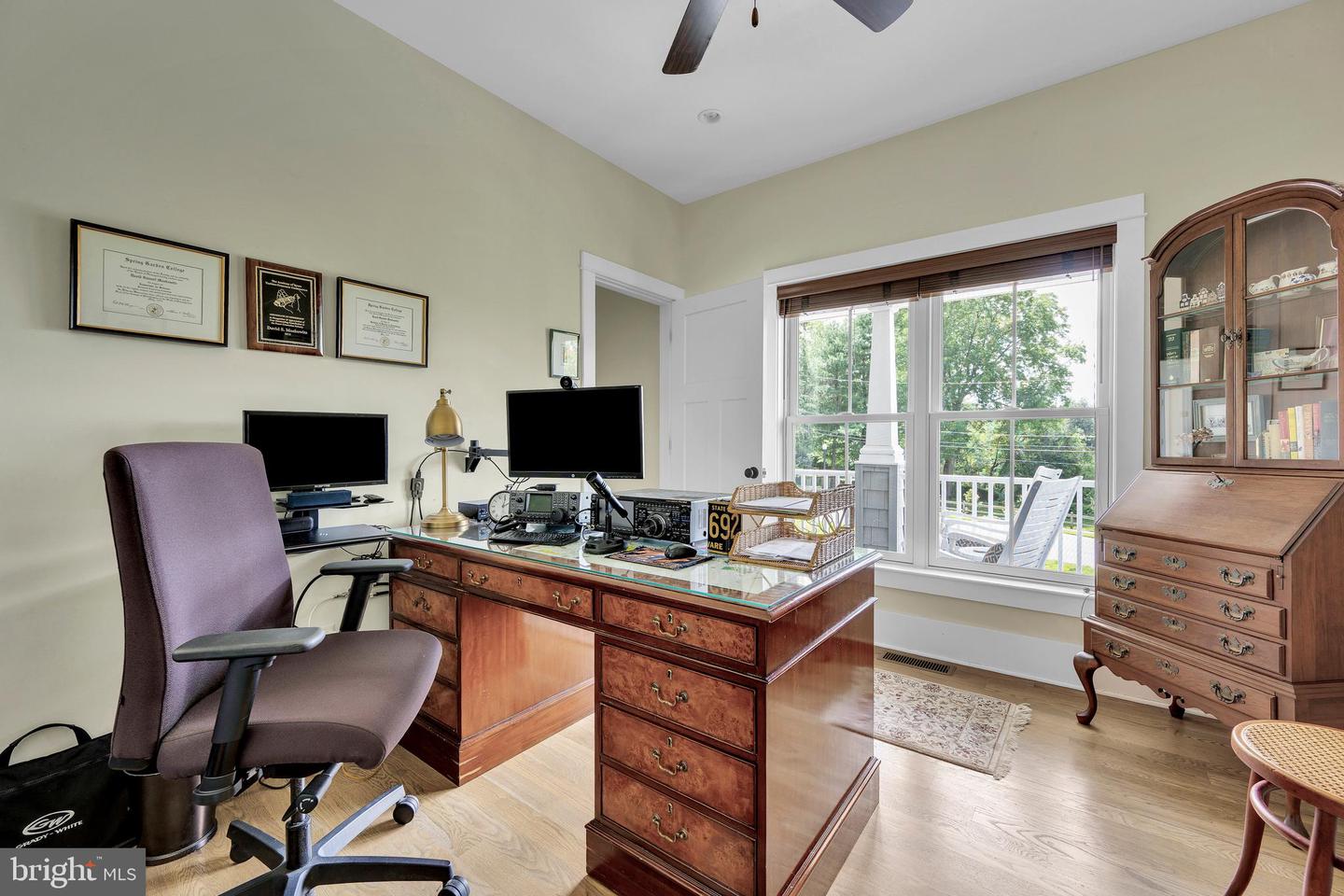 listing image