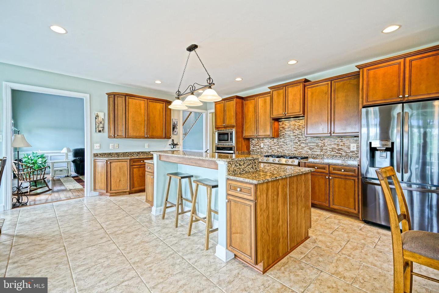 listing image
