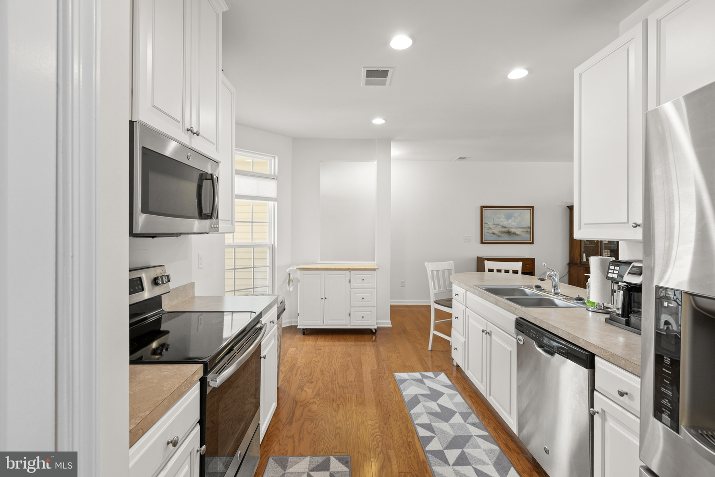 listing image